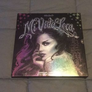 Kat Von D Mi Viva Loca Remix palette